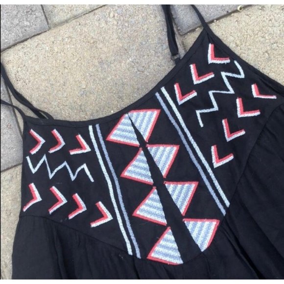 BB Dakota Kase Black Embroidered High-Low Dress XS - Picture 10 of 10